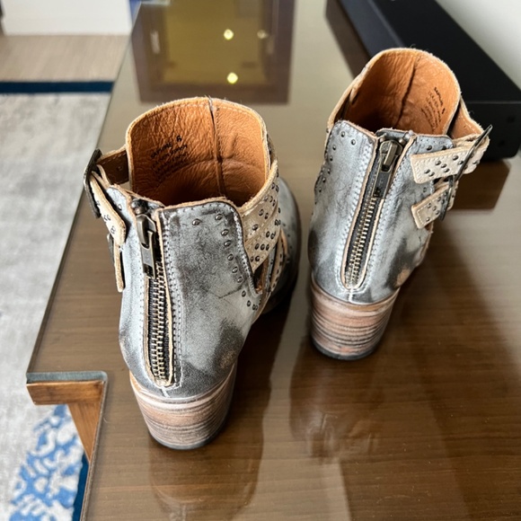 Freebird- Saphire Bootie in Ice Multi - Picture 5 of 9